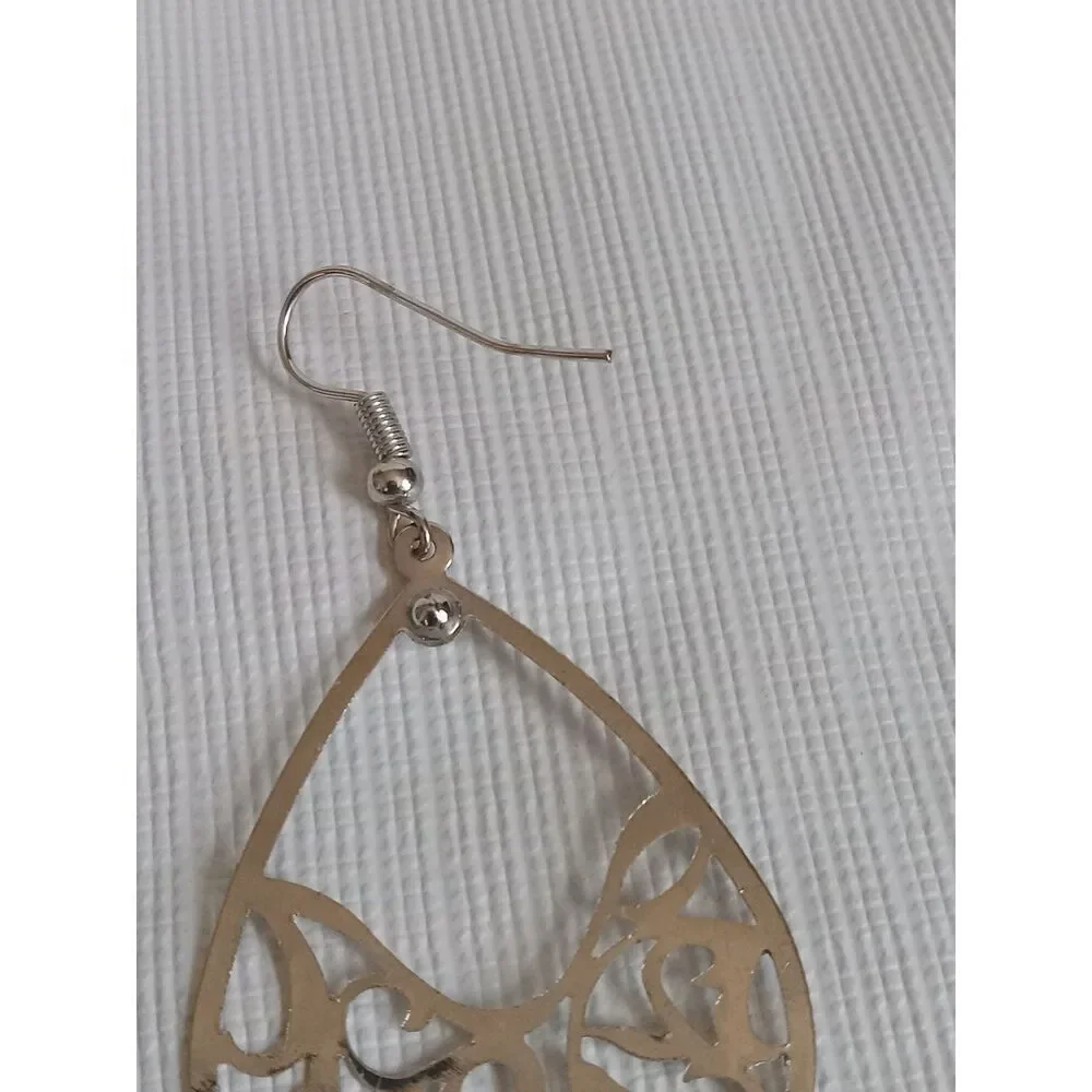 Silver Toned Cutout Arabesque Pattern Thin Metal Teardrop Dangle Drop Earrings